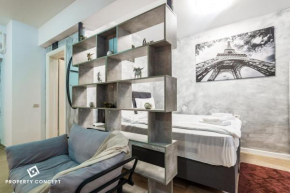 Central Residence Apartment 724
